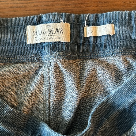 Men’s Shorts - Picture 2 of 4